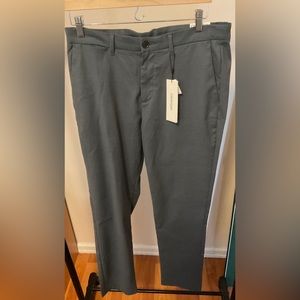 New modern stretch gray Calvin Klein dress pants. W34 L32
